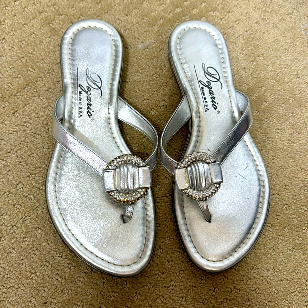 Dezario silver sandals